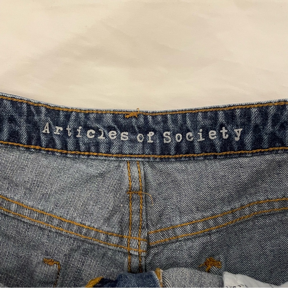 Articles of Society 100% Cotton Denim Frayed Hem Women's Jean Shorts size 29 - Picture 2 of 8